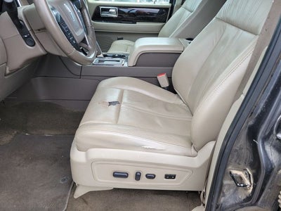 2015 Lincoln Navigator Base