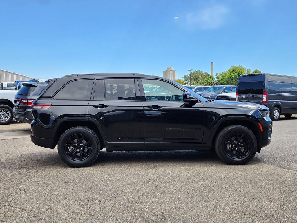 2025 Jeep Grand Cherokee Altitude