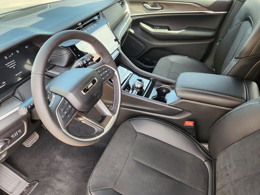 2026 Jeep Grand Cherokee GRAND CHEROKEE LAREDO ALTITUDE 4X4