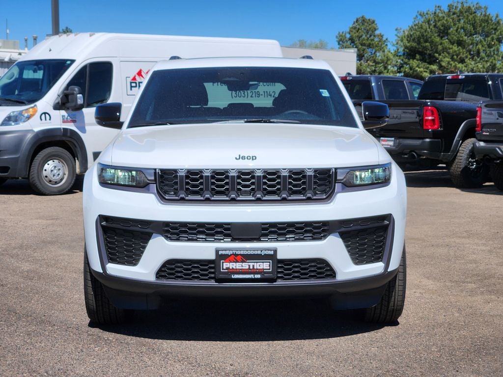 2026 Jeep Grand Cherokee GRAND CHEROKEE LAREDO ALTITUDE 4X4
