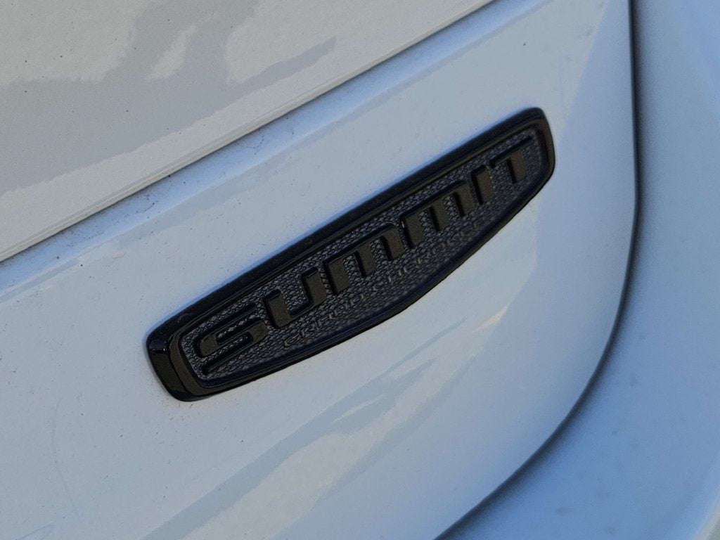 2027 Jeep Grand Cherokee Summit