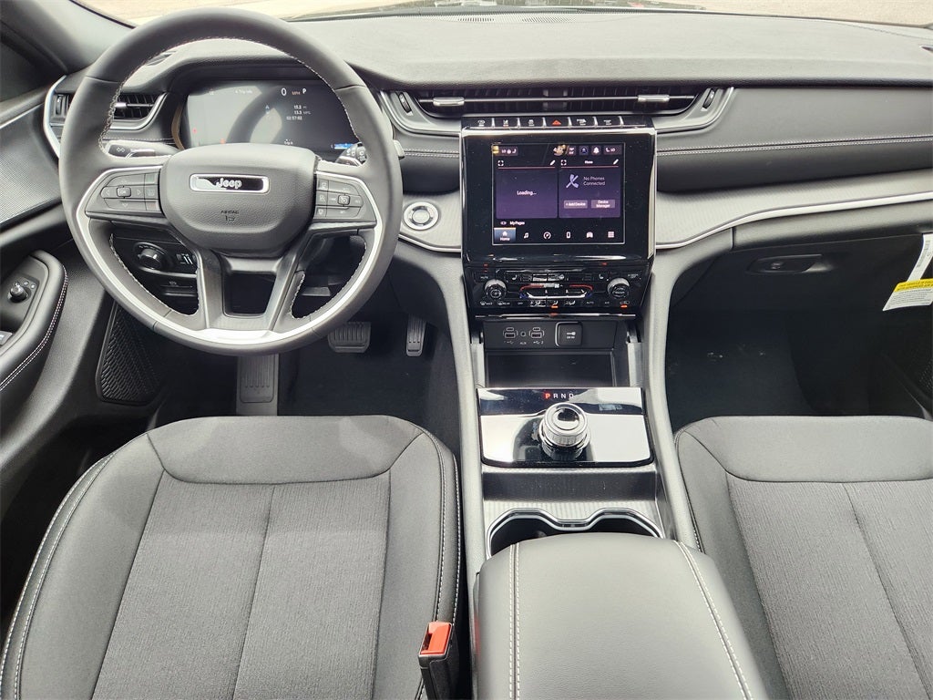 2025 Jeep Grand Cherokee GRAND CHEROKEE L LAREDO X 4X4