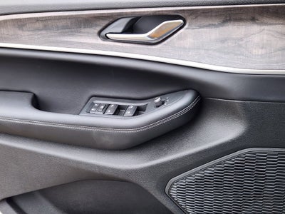 2027 Jeep Grand Cherokee L Laredo