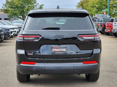 2027 Jeep Grand Cherokee L Laredo