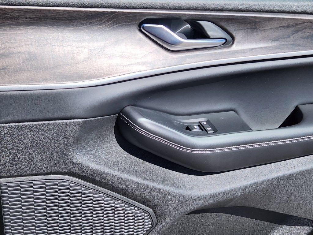 2027 Jeep Grand Cherokee L Laredo
