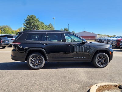 2027 Jeep Grand Cherokee L Laredo
