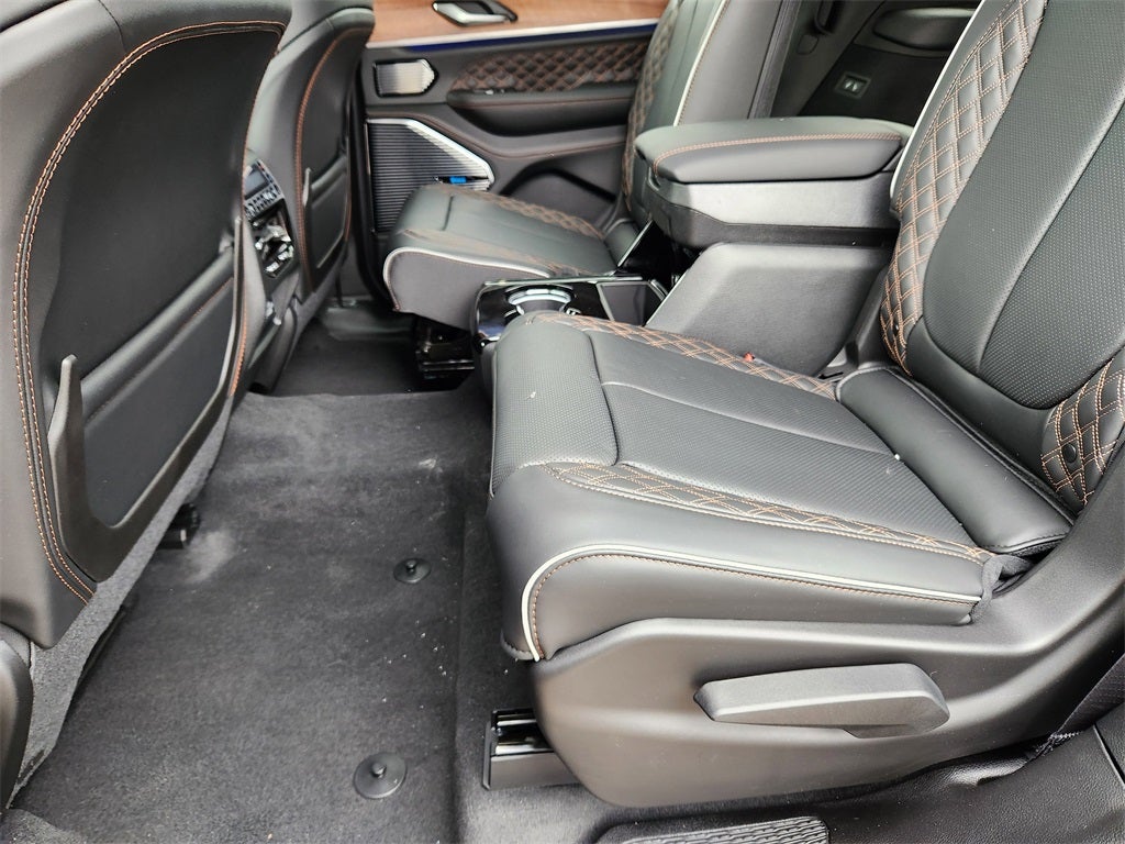 2025 Jeep Grand Cherokee GRAND CHEROKEE L SUMMIT RESERVE 4X4