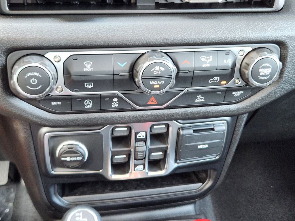 2026 Jeep Gladiator Sport