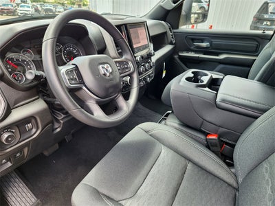 2025 RAM 1500 RAM 1500 TRADESMAN CREW CAB 4X4 5'7' BOX