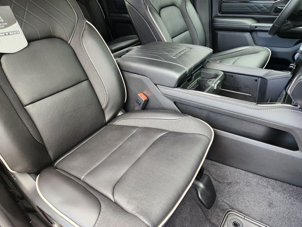 2026 RAM 1500 RAM 1500 LIMITED CREW CAB 4X4 5'7' BOX