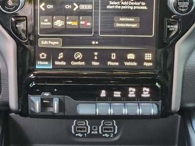 2022 RAM 1500 Laramie Crew Cab 4x4 5'7' Box