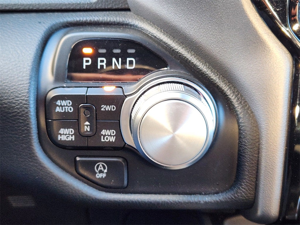 2024 RAM 1500 Laramie Crew Cab 4x4 5'7' Box