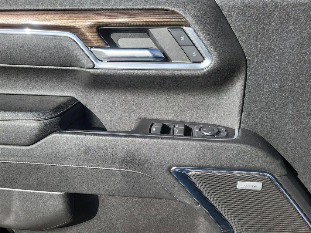 2023 Chevrolet Silverado 1500 4WD Crew Cab Short Bed RST