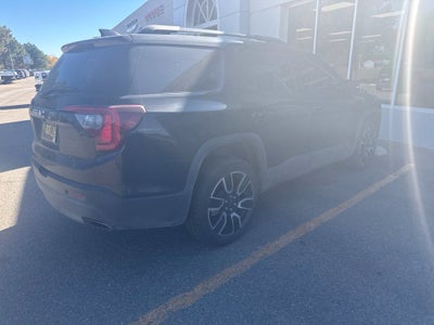 2021 GMC Acadia SLT