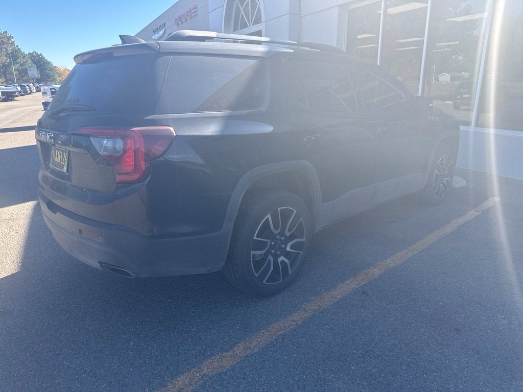 2021 GMC Acadia SLT