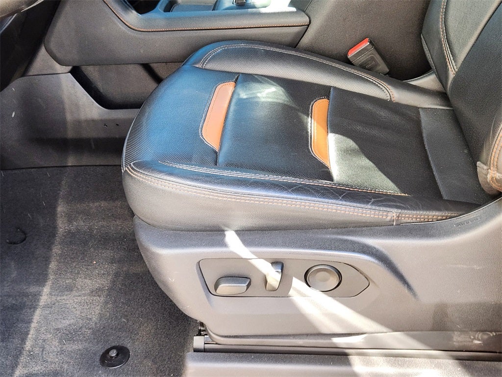 2025 GMC Sierra 3500HD 4WD Crew Cab Standard Bed AT4