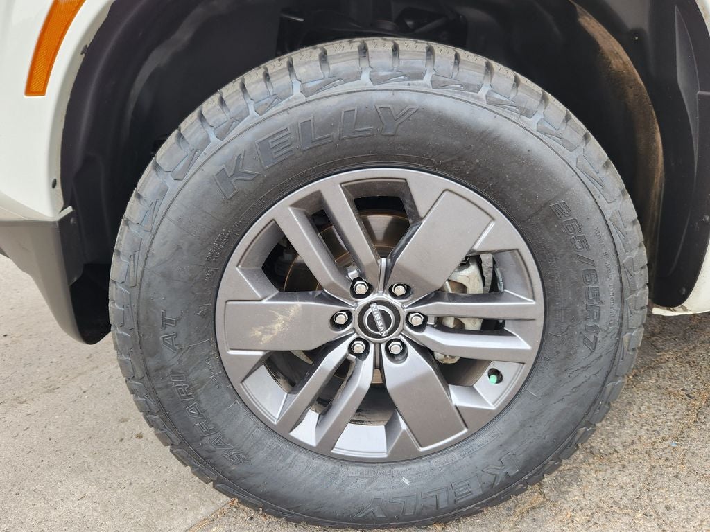 2025 Nissan Frontier SV