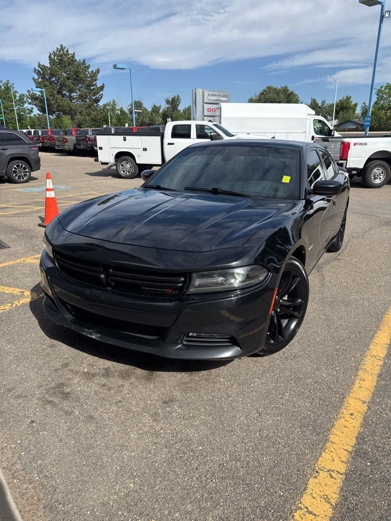2016 Dodge Charger R/T's photo