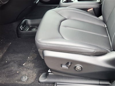2025 Chrysler Pacifica PACIFICA SELECT