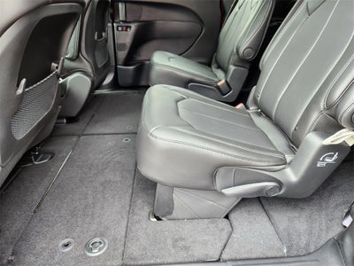 2025 Chrysler Pacifica PACIFICA SELECT