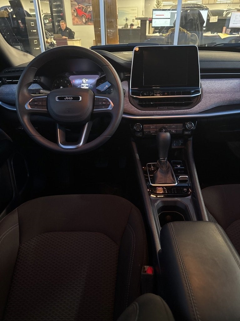 2025 Jeep Compass COMPASS SPORT 4X4