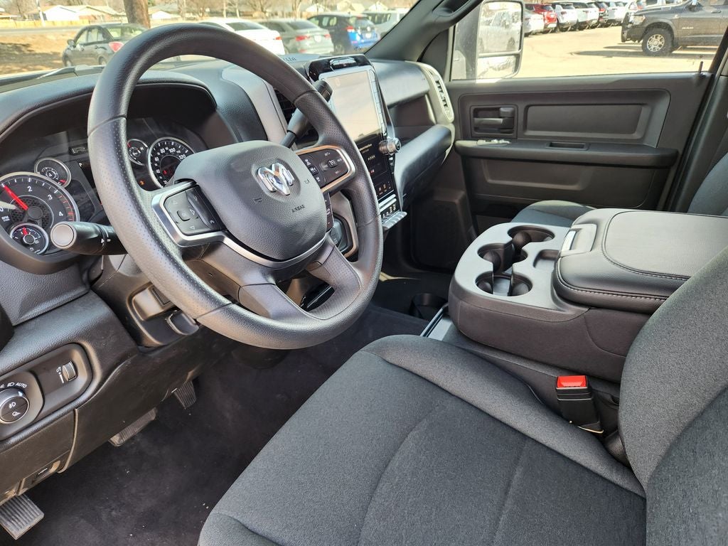 2026 RAM 3500 RAM 3500 TRADESMAN CREW CAB 4X4 8' BOX