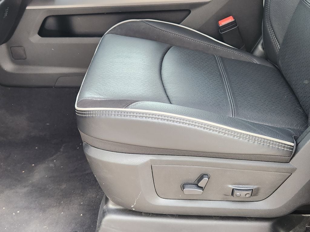 2026 RAM 3500 RAM 3500 LARAMIE CREW CAB 4X4 8' BOX