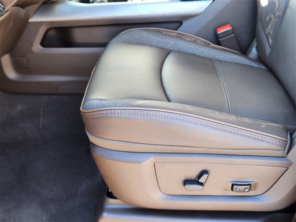 2026 RAM 3500 RAM 3500 LIMITED LONGHORN CREW CAB 4X4 8' BOX