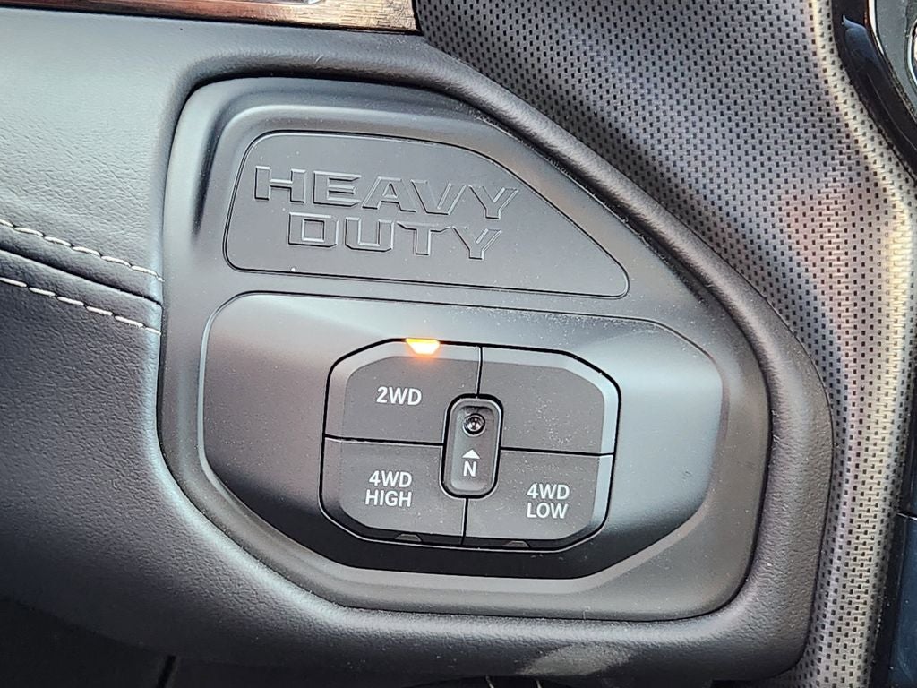 2026 RAM 3500 RAM 3500 LIMITED CREW CAB 4X4 8' BOX