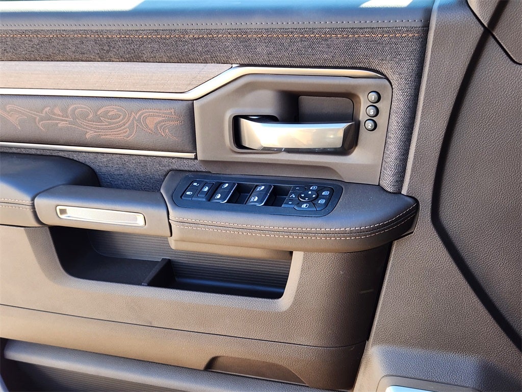 2026 RAM 2500 RAM 2500 LIMITED LONGHORN CREW CAB 4X4 6'4' BOX