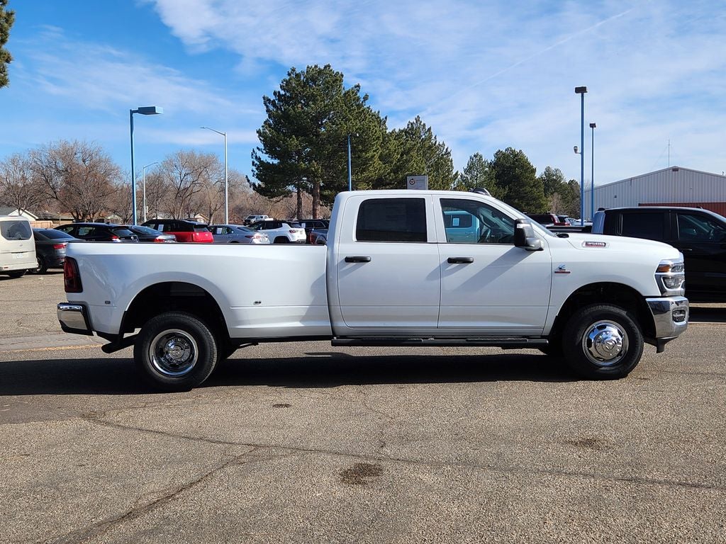 2026 RAM 3500 RAM 3500 TRADESMAN CREW CAB 4X4 8' BOX