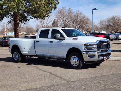 2026 RAM 3500 RAM 3500 TRADESMAN CREW CAB 4X4 8' BOX