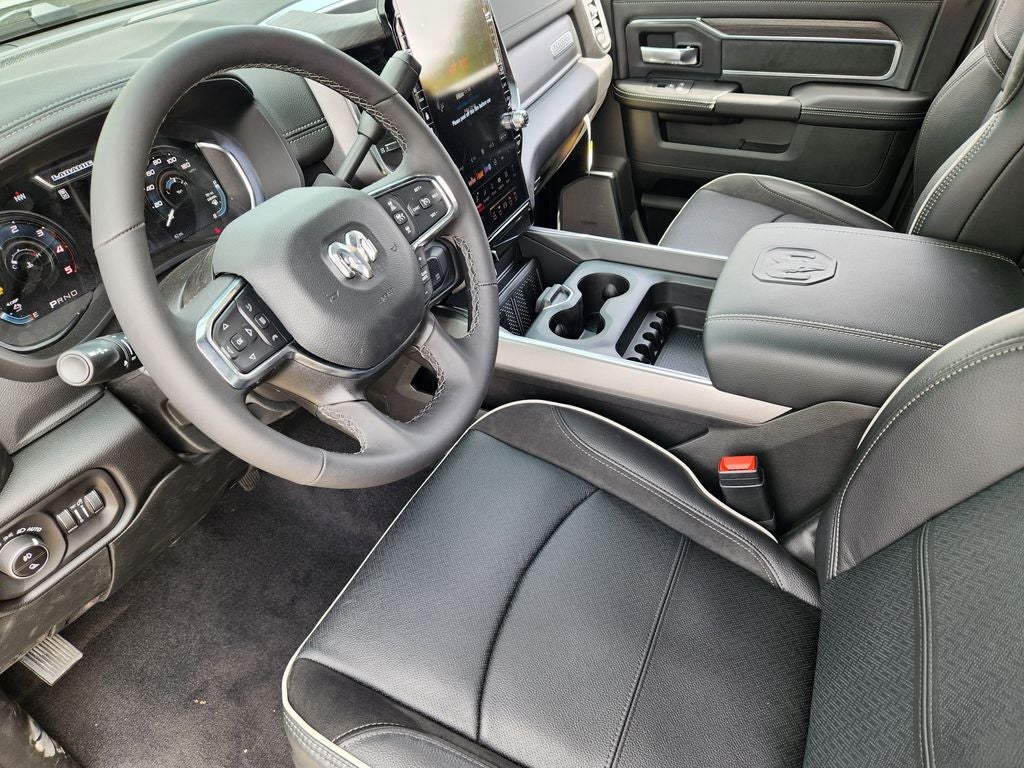 2026 RAM 3500 RAM 3500 LARAMIE CREW CAB 4X4 8' BOX