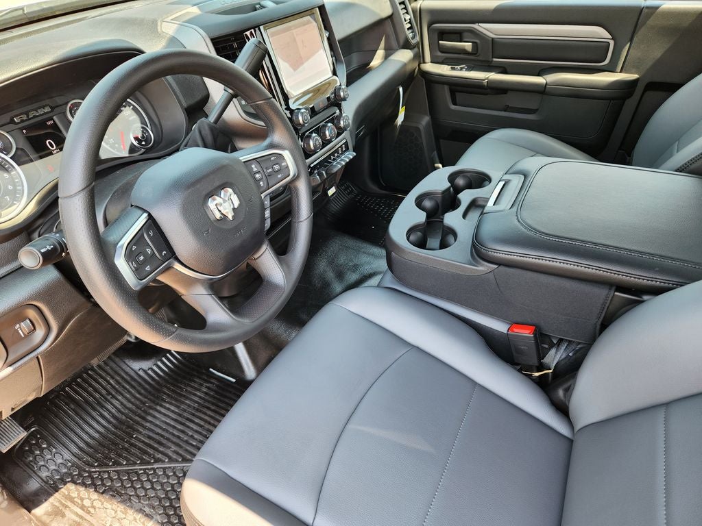2026 RAM 2500 RAM 2500 TRADESMAN REGULAR CAB 4X4 8' BOX