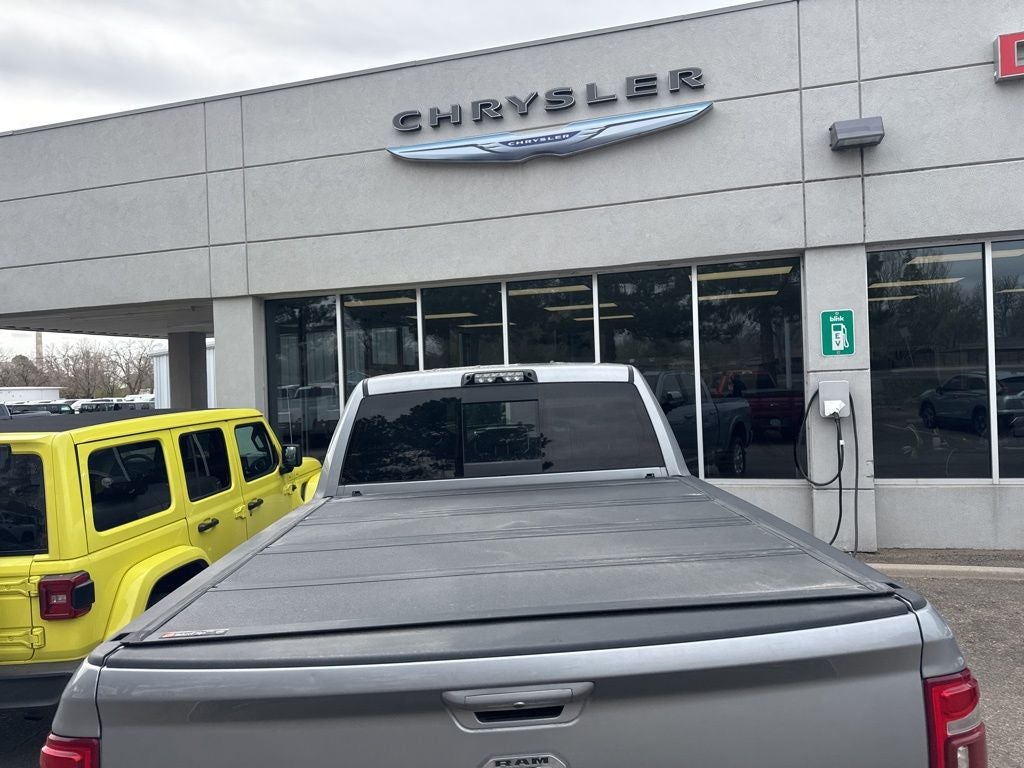 2020 RAM 2500 Laramie Crew Cab 4x4 6'4' Box