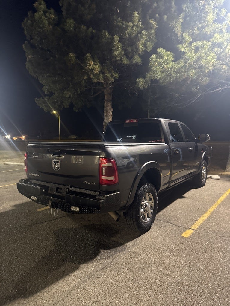 2020 RAM 2500 Laramie Crew Cab 4X4 6'4' Box
