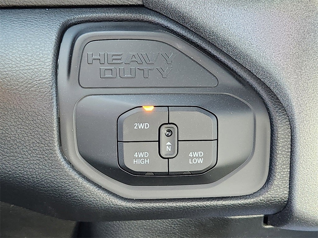 2026 RAM 5500 Chassis Cab RAM 5500 TRADESMAN CHASSIS REGULAR CAB 4X4 84' CA