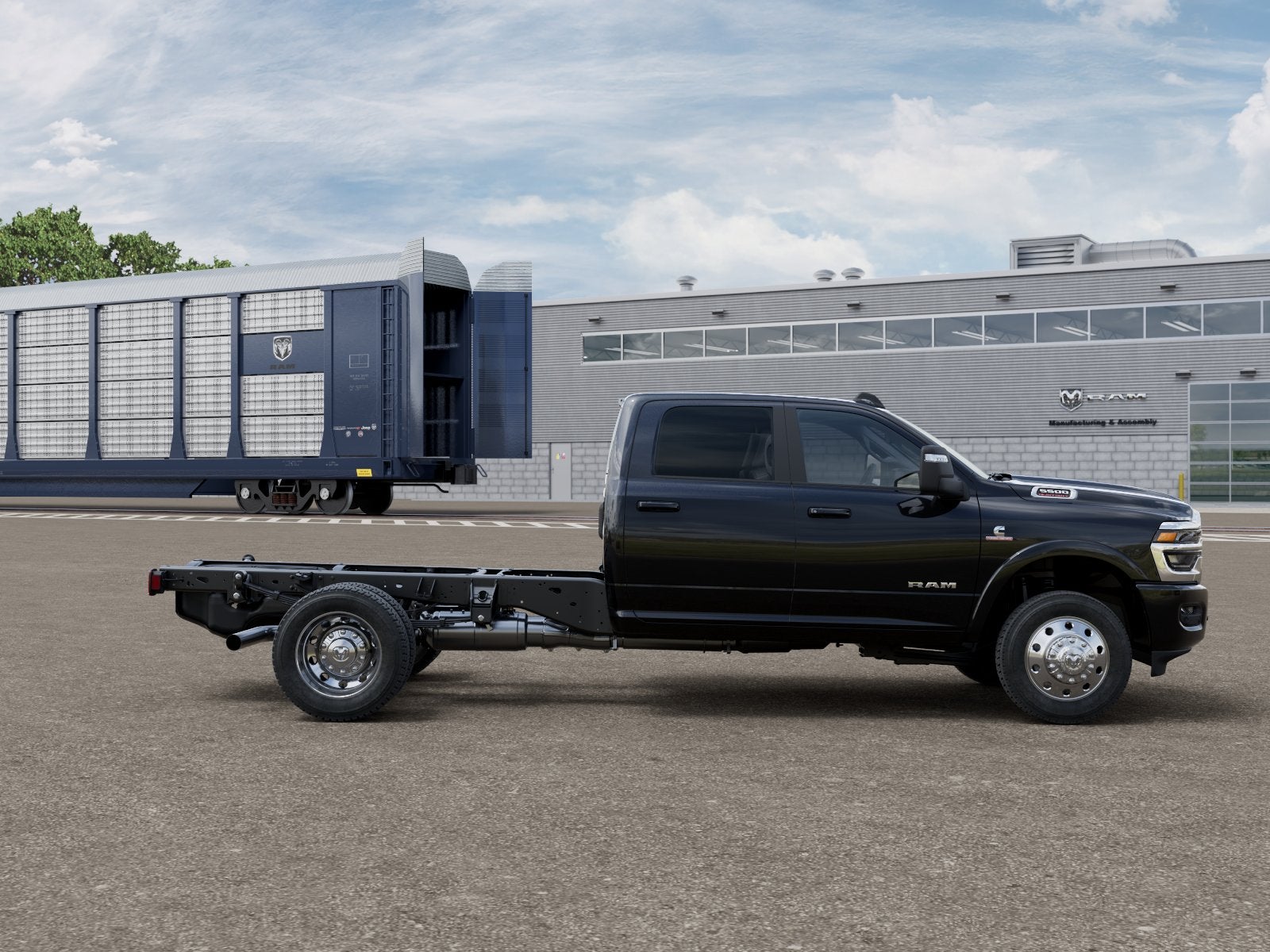 2026 RAM 5500 Chassis Cab RAM 5500 BIG HORN CHASSIS CREW CAB 4X4 60' CA
