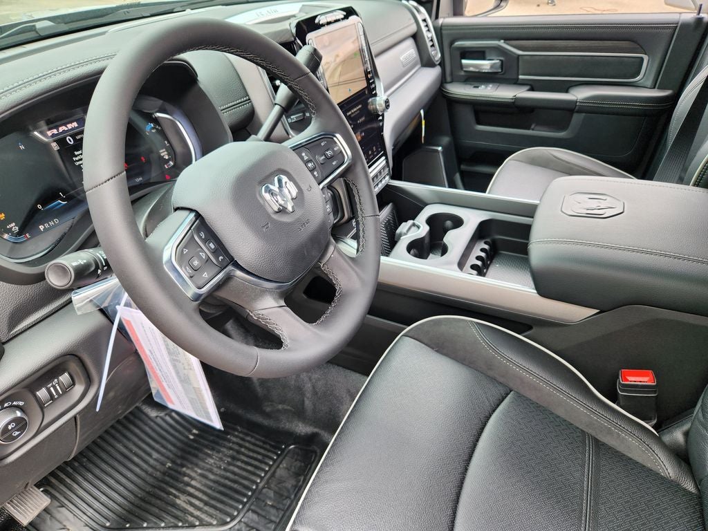 2026 RAM 5500 Chassis Cab RAM 5500 BIG HORN CHASSIS CREW CAB 4X4 84' CA