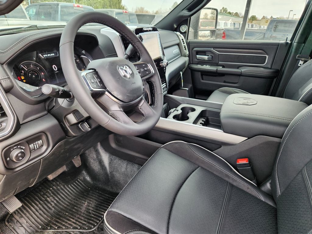 2026 RAM 5500 Chassis Cab RAM 5500 BIG HORN CHASSIS CREW CAB 4X4 84' CA