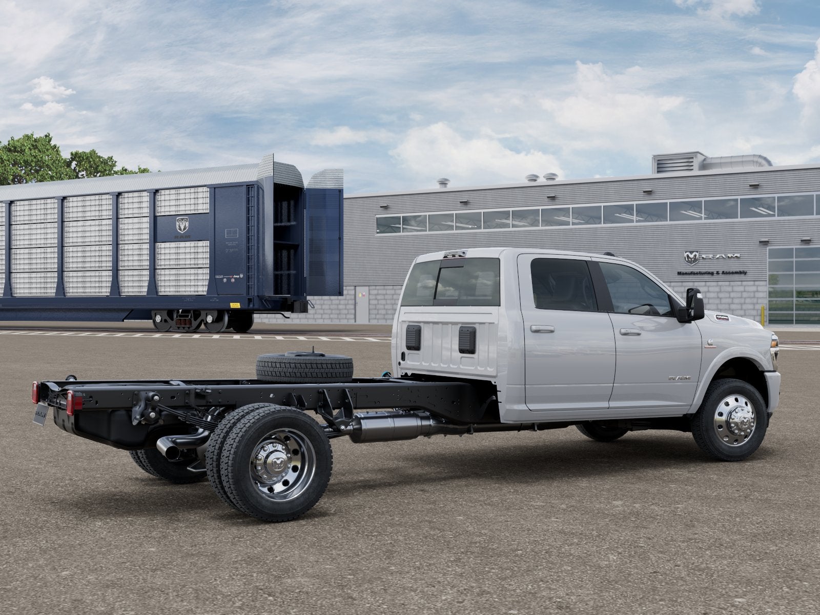 2026 RAM 5500 Chassis Cab RAM 5500 BIG HORN CHASSIS CREW CAB 4X4 84' CA