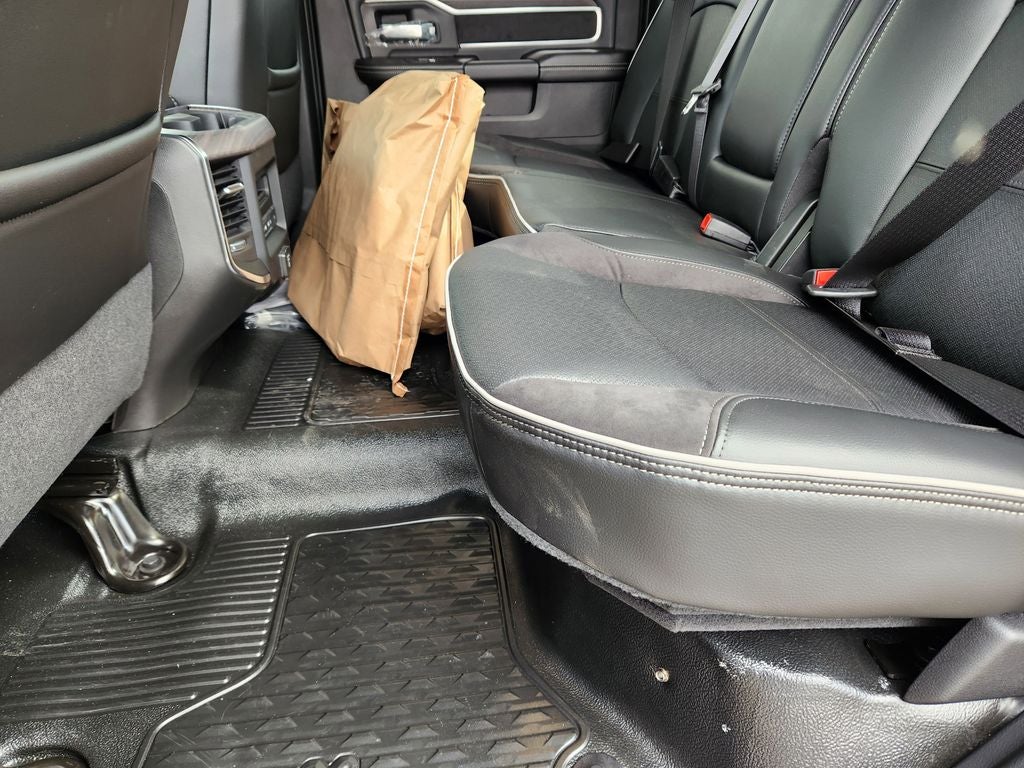 2026 RAM 3500 Chassis Cab RAM 3500 BIG HORN CREW CAB CHASSIS 4X4 60' CA