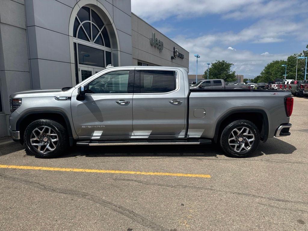 2023 GMC Sierra 1500 4WD Crew Cab Standard Box SLT