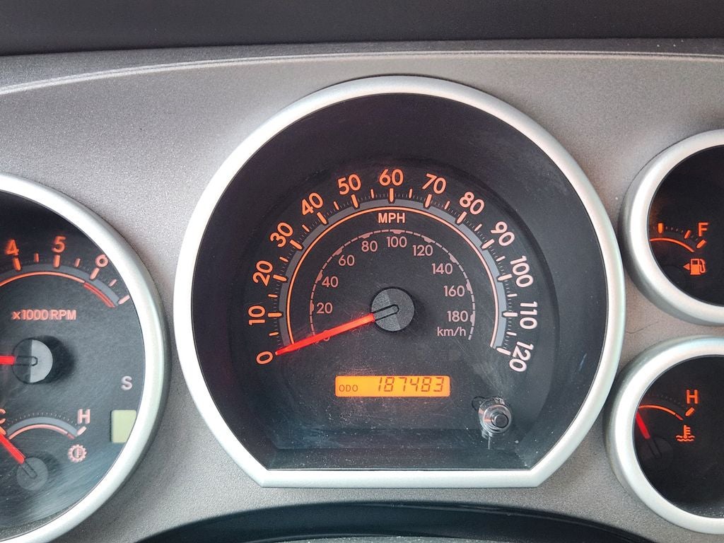 2011 Toyota Sequoia SR5 5.7L V8
