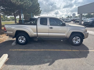 2005 Toyota Tacoma Base V6