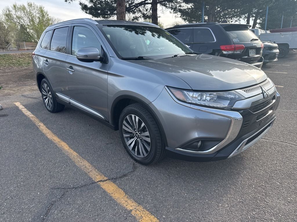 2020 Mitsubishi Outlander Base
