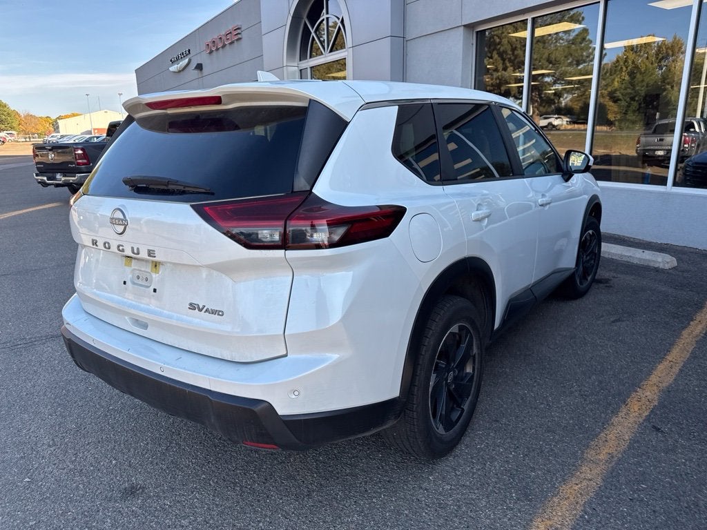 2024 Nissan Rogue SV