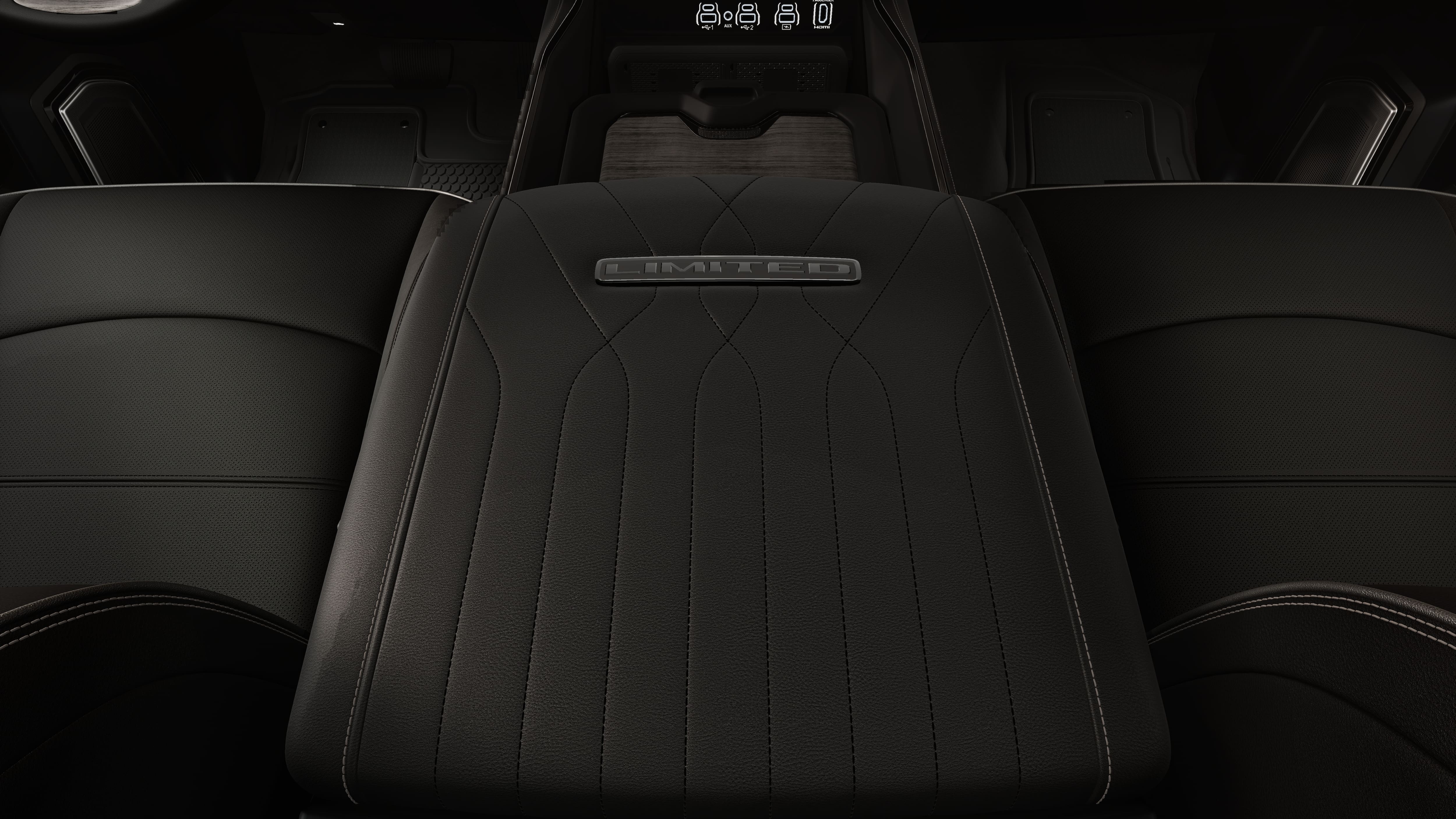 2026 RAM 3500 RAM 3500 LIMITED MEGA CAB 4X4 6'4' BOX