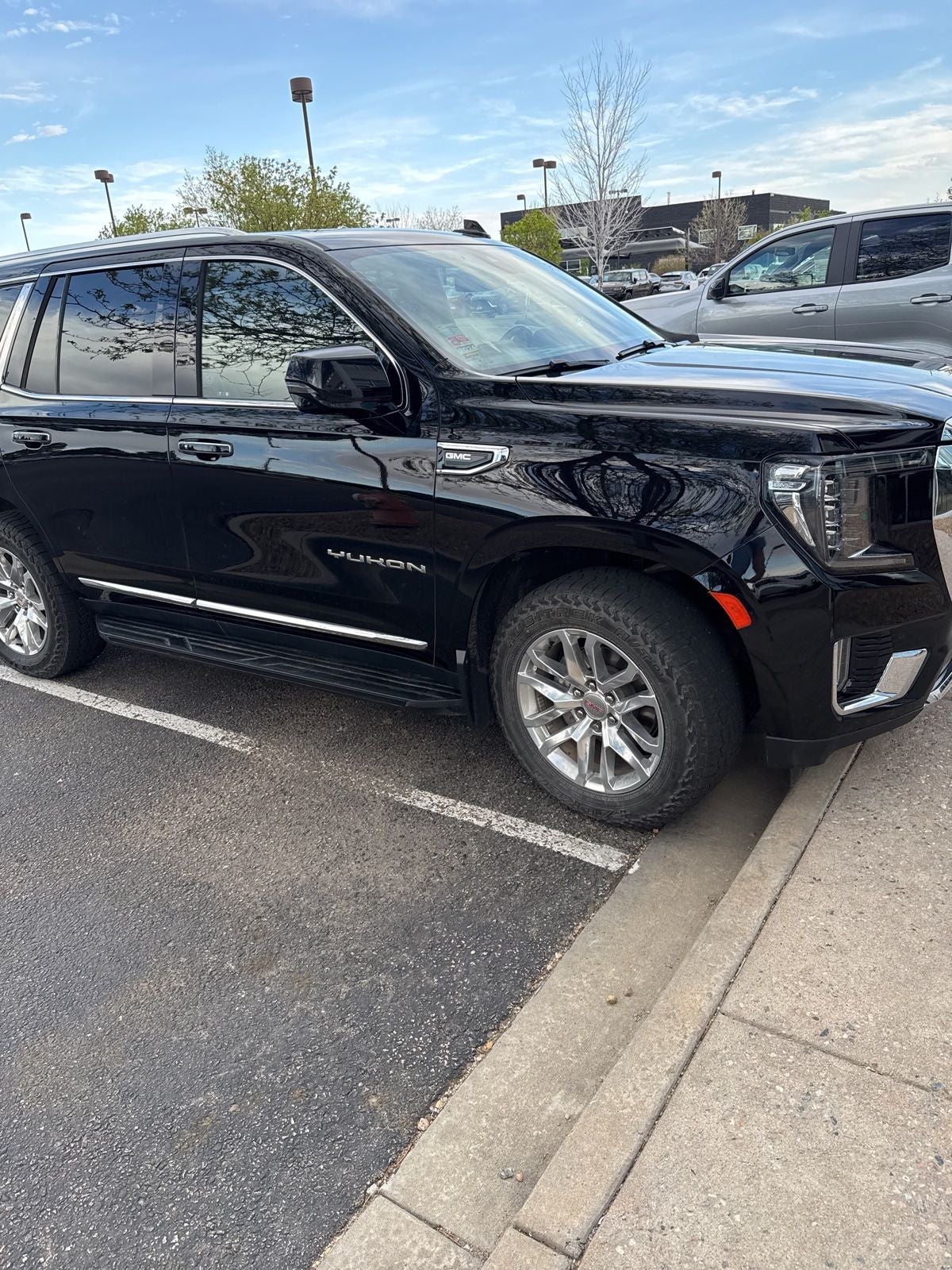2022 GMC Yukon SLT