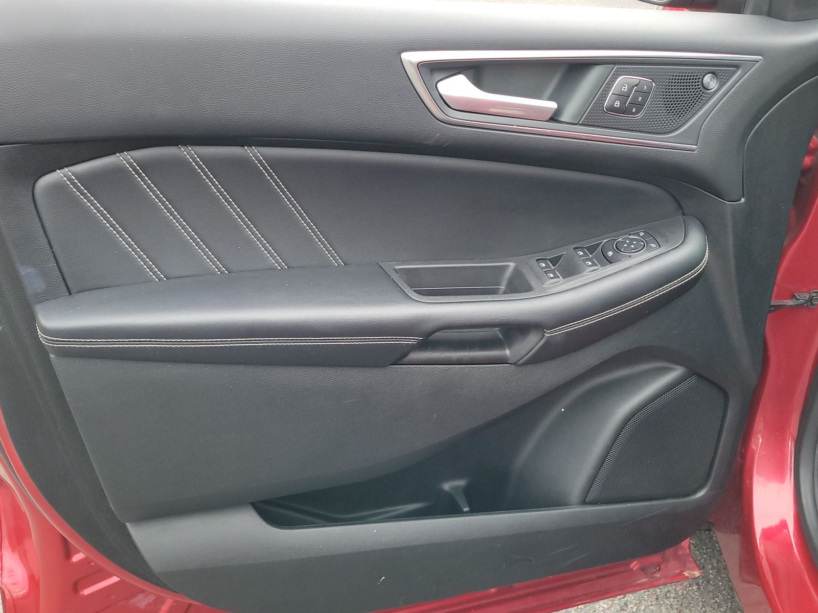 2022 Ford Edge ST